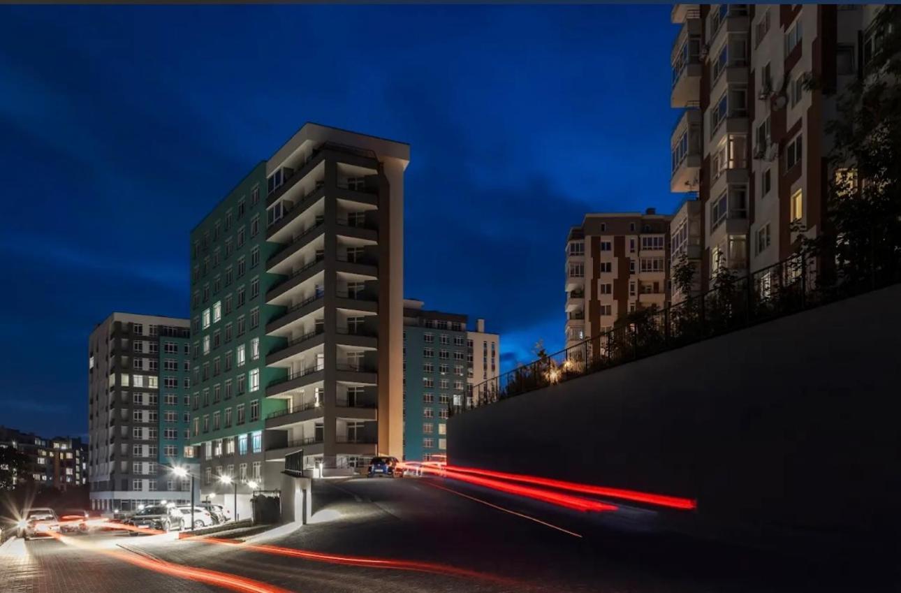 Апартаменти З Виглядом На Місто Leópolis Exterior foto
